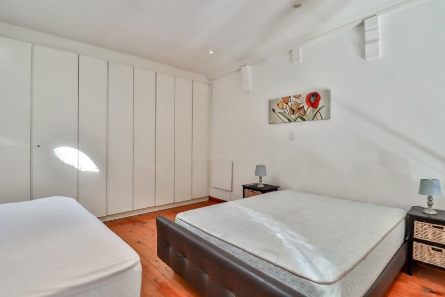 1 Bedroom Property for Sale in Woodstock Western Cape